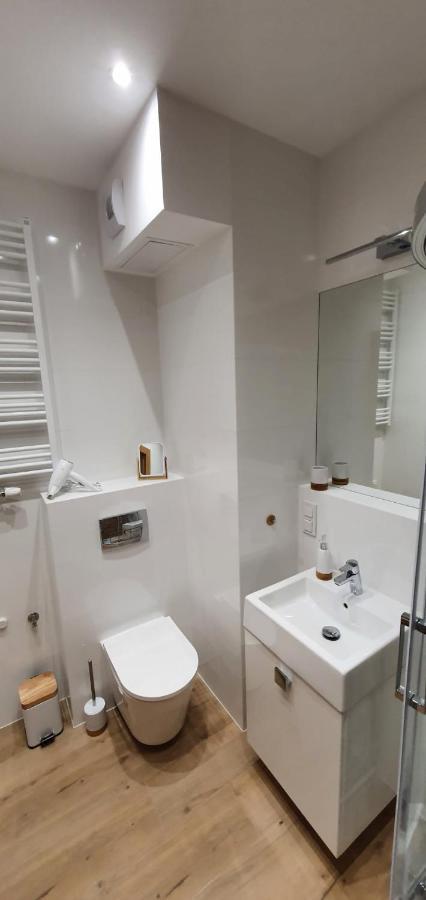 Apartament Bursztynowy Modern Tower Gdynia Kültér fotó